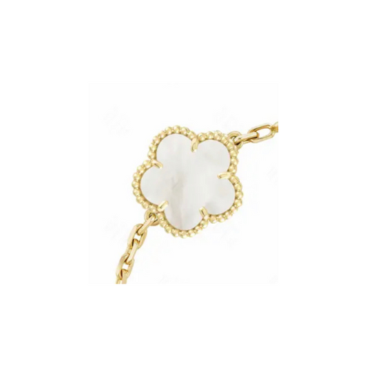 Cleef Chain nude